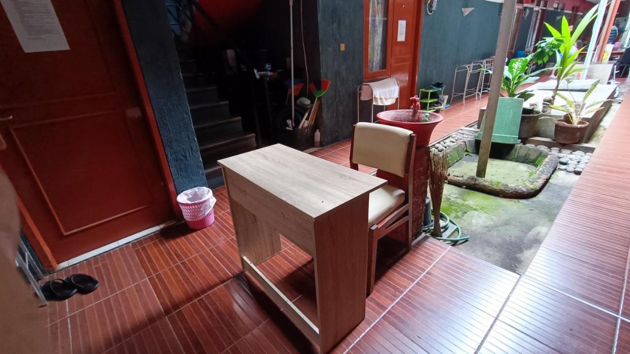 Oyo 91341 D'Phoenix Anggrek Syariah Residence Jakarta Eksteriør billede